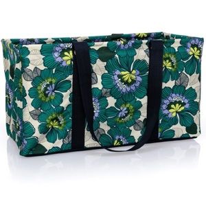 ISO- Thirty One Garden Party large tote!